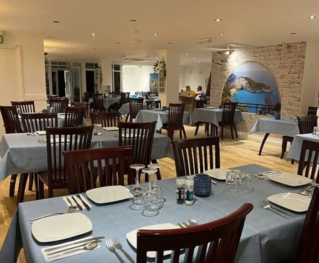 Olympus Greek Restaurant_Kingswood_slider_image_1