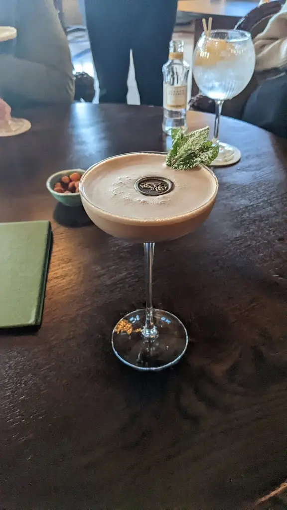 Menu_Hillfield Bar & Restaurant_Bagshot_image_4