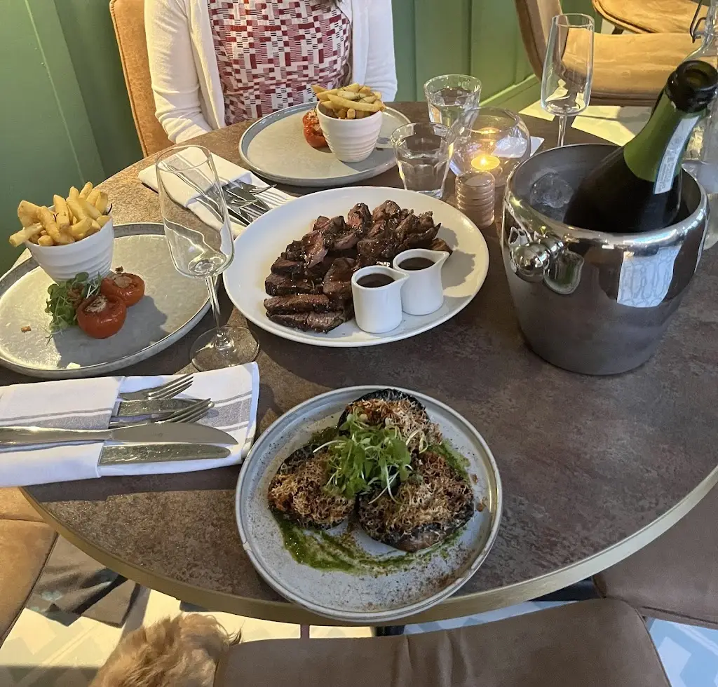 Amanda lynn_The Kingswood Restaurant & Rooms_Kingswood_review