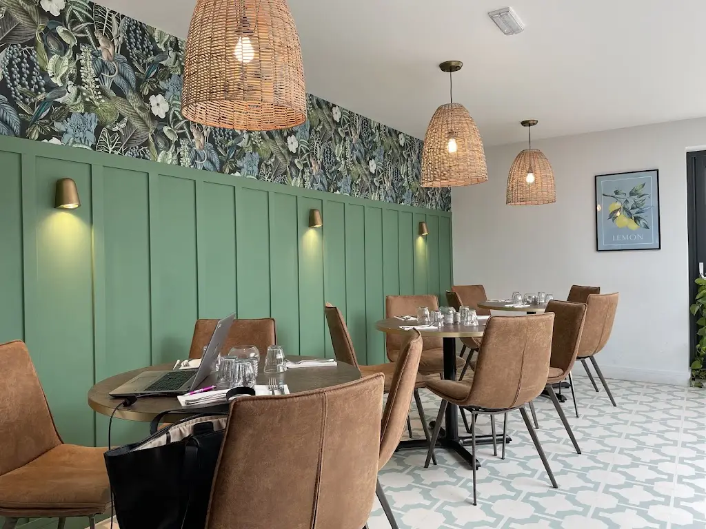 The Kingswood Restaurant & Rooms restaurant in Kingswood