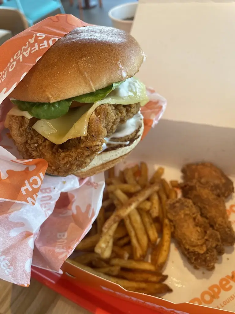 Popeyes Louisiana Chicken restaurante en Kirkby