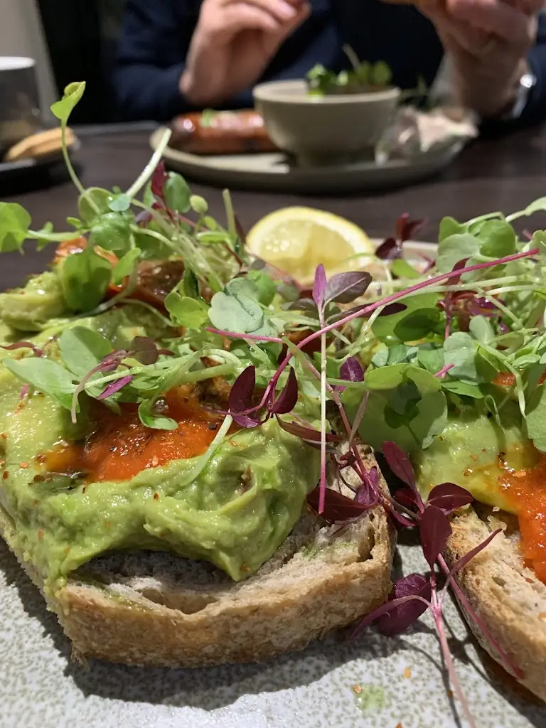 Rebecca Thijm_Cafe No. 5 Kinver_Kinvere_recensione