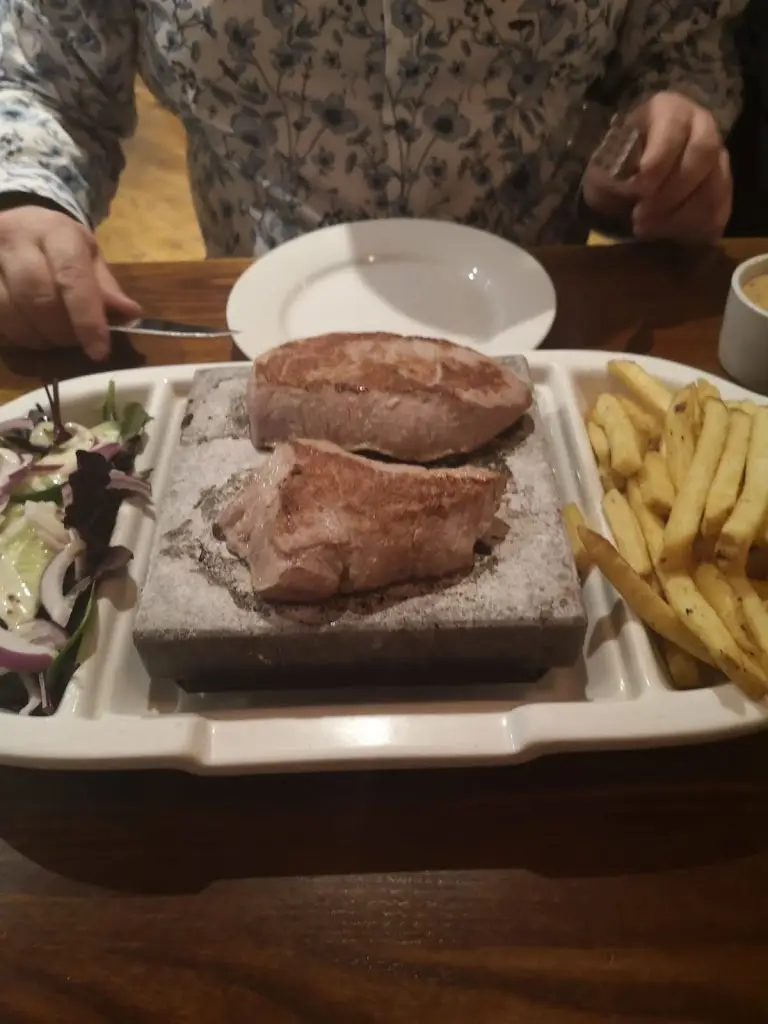 Menu_Olive Bar and Grill Barnby Dun_Kirk Sandall_immagine_5