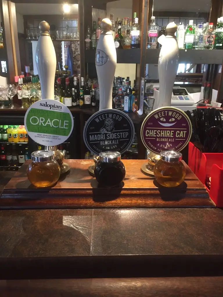 The Red Bull Inn_Kingsley_slider_image_2