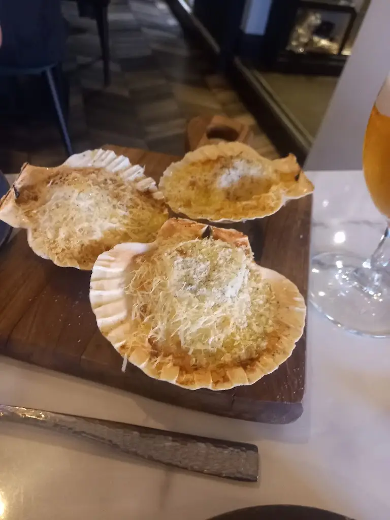 Toni Dickson_Lorenzo's Restaurant_Kingsley_review