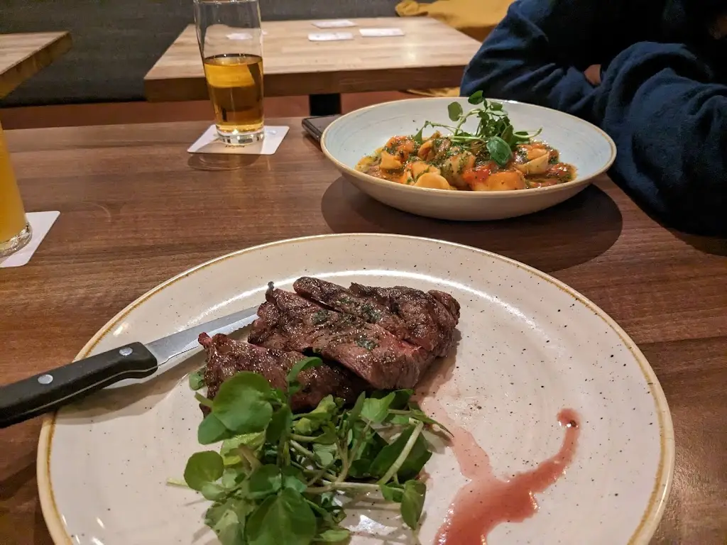 Menu_Helter Skelter_Kingsley_image_6