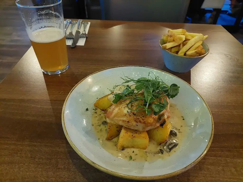 Helter Skelter_Kingsley_slider_image_2