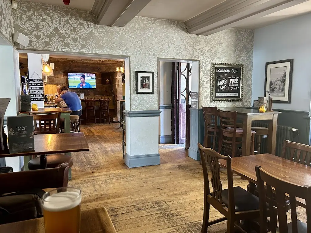 Queens Head Frodsham_Kingsley_slider_image_3