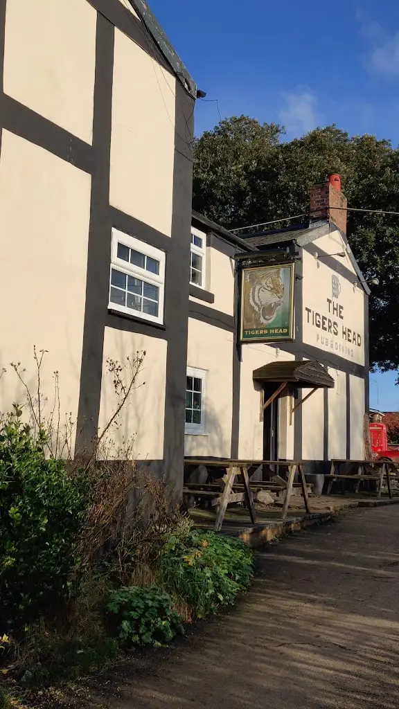 Tigers Head Inn_Kingsley_slider_image_2