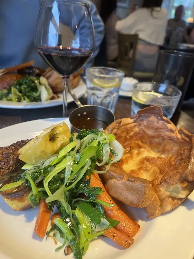 Claire Behan_The Windmill_Bagshot_review