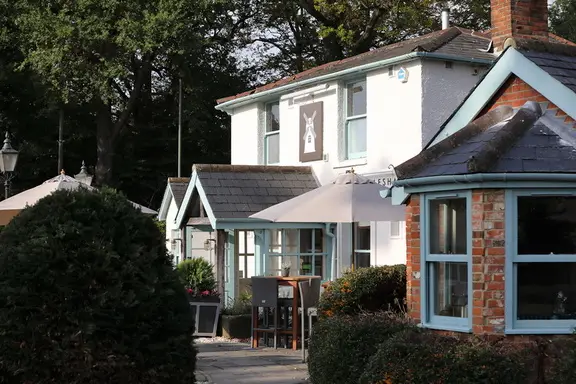 The Windmill_Bagshot_slider_image_3