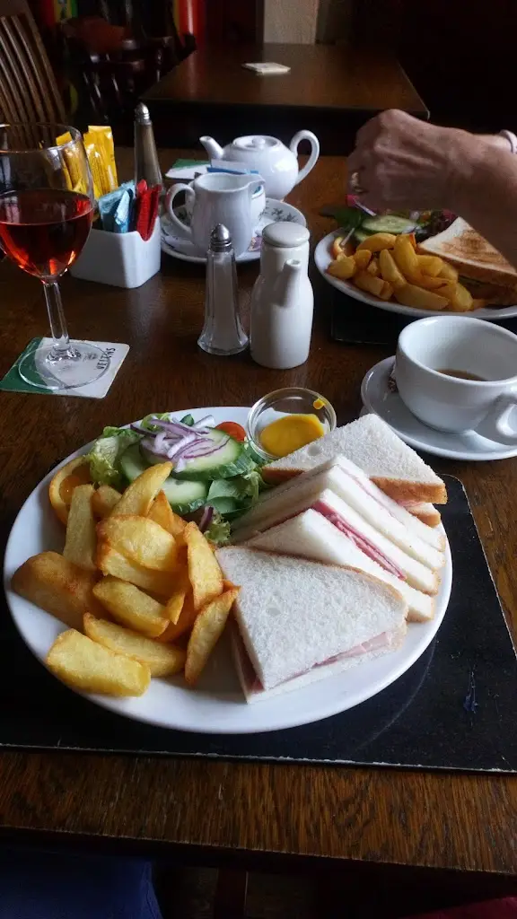 Menu_Bull's Head_Kingsley_image_5