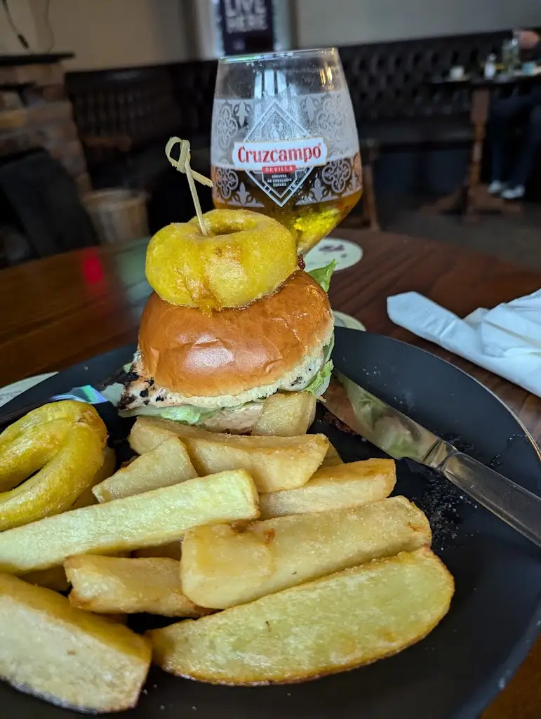 Bull's Head_Kingsley_slider_image_2