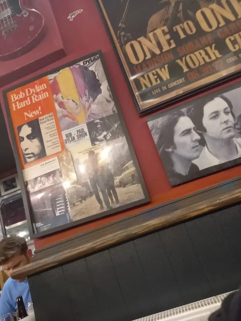 Neil S_Kash 22_Kingsley_review