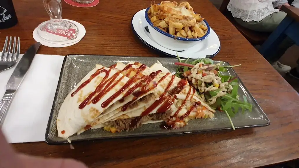 Kash 22_Kingsley_slider_image_1