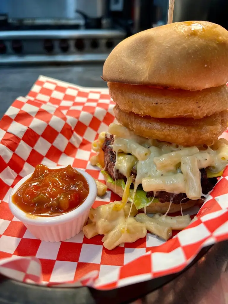 Kash 22_Kingsley_slider_image_2