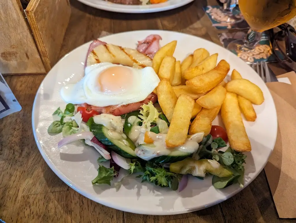 K M_The Leigh Arms_Kingsley_review