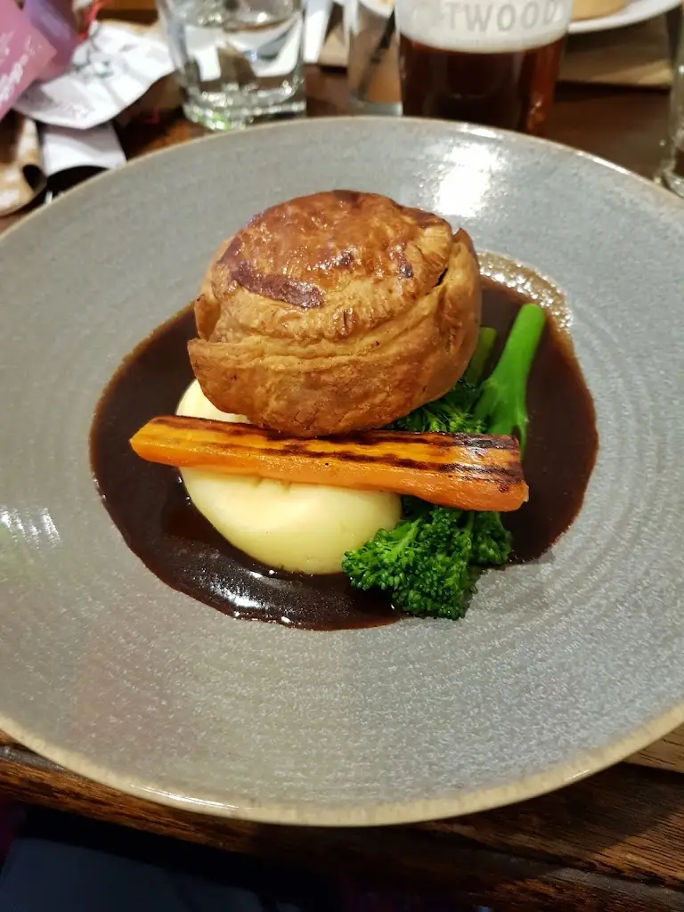 Menu_Fox & Barrel_Kingsley_image_8