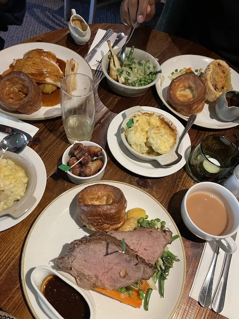 Shahira Allen_The Foxglove_Kirkburton_review