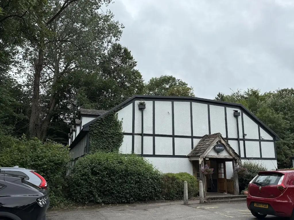 Pilot “Poshpaws” Quick_The Foxglove_Kirkburton_review