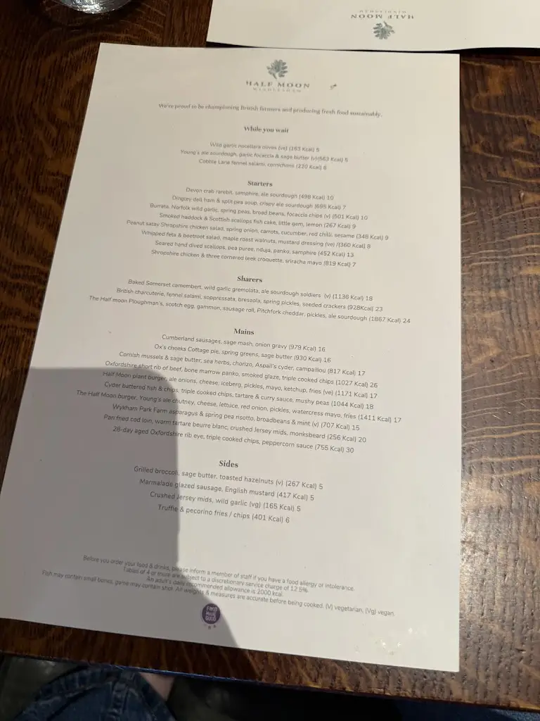 Menu_Half Moon_Bagshot_image_2