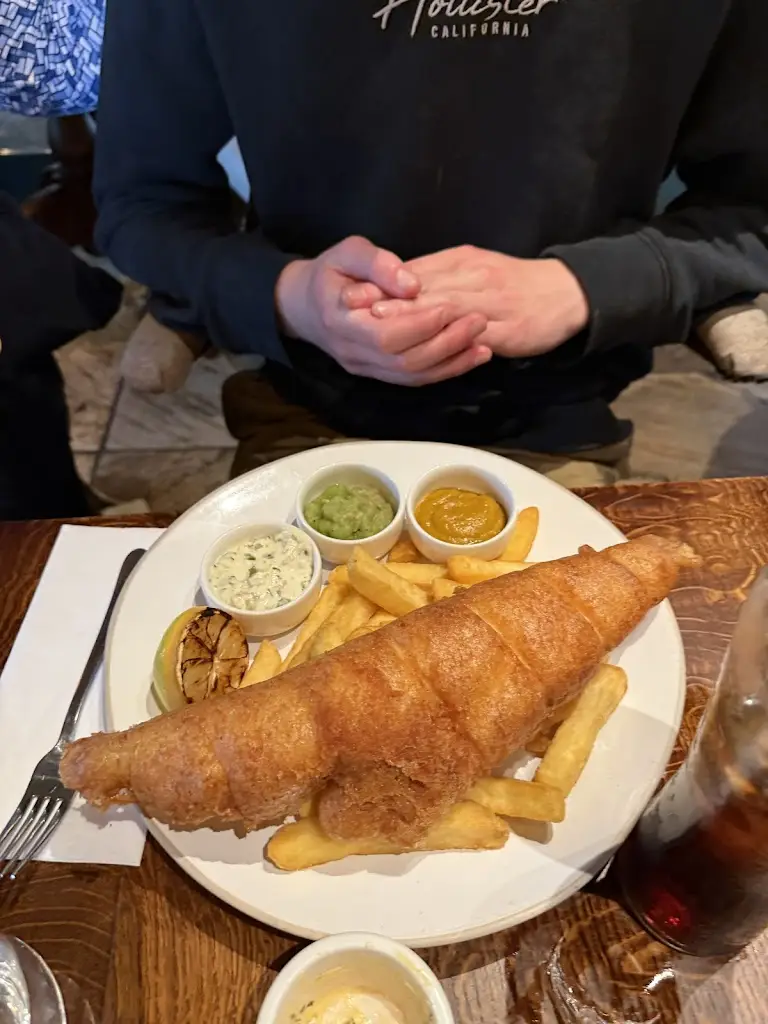 Menu_Half Moon_Bagshot_image_5