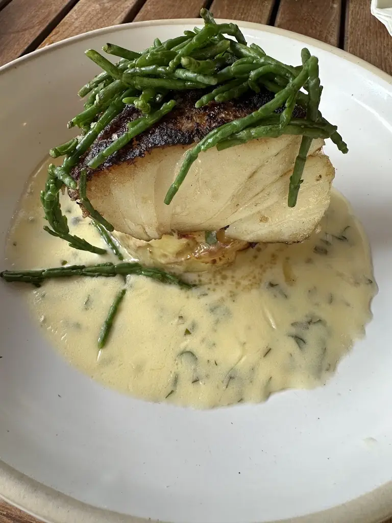 Chris N_Half Moon_Bagshot_review