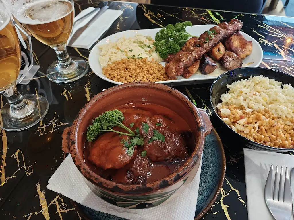 Efe Turkish restaurant_Kingswinford_slider_image_3