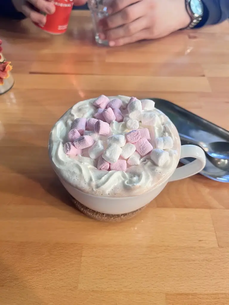 Libby Dowler_The Backyard Cafe_Kingswinford_review