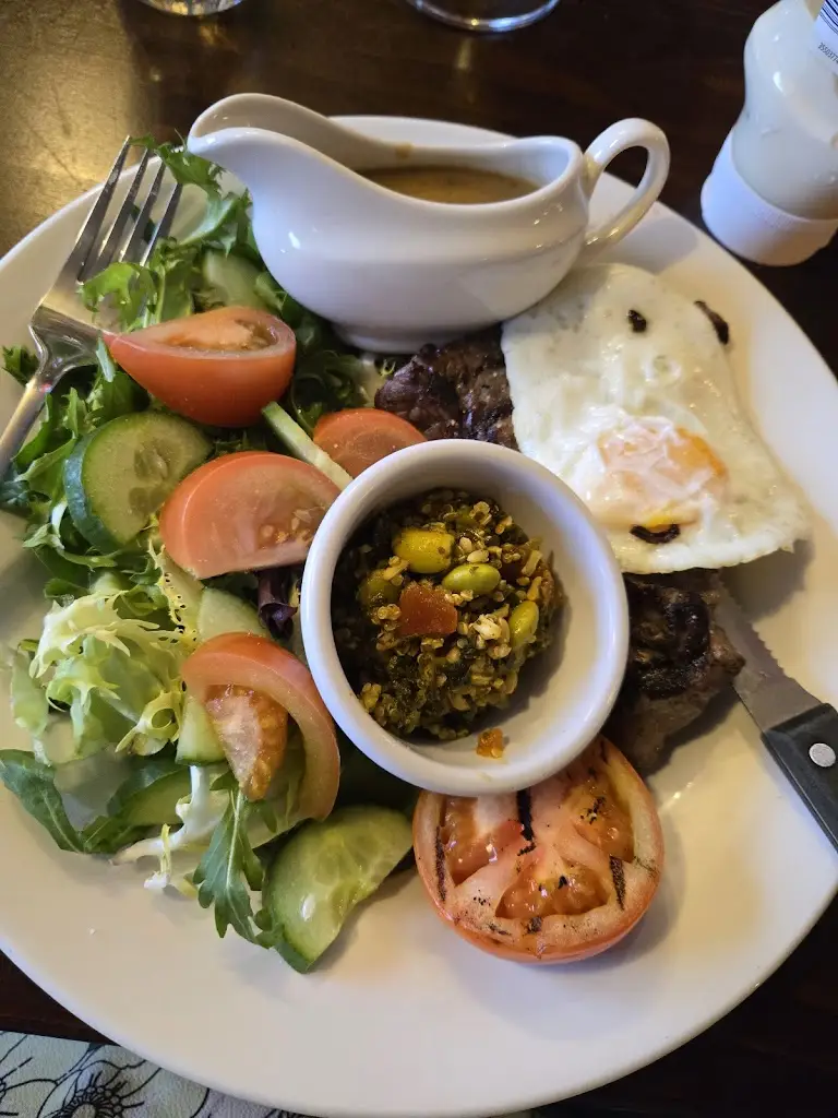 Alice Sinar_British Oak Kingswinford_Kingswinford_review