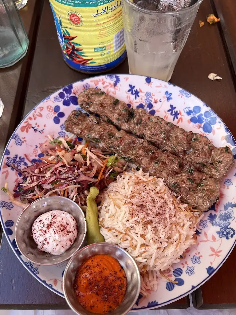 Connor Raven_Comptoir Libanais Kingston_Kingston upon Thames_recensione