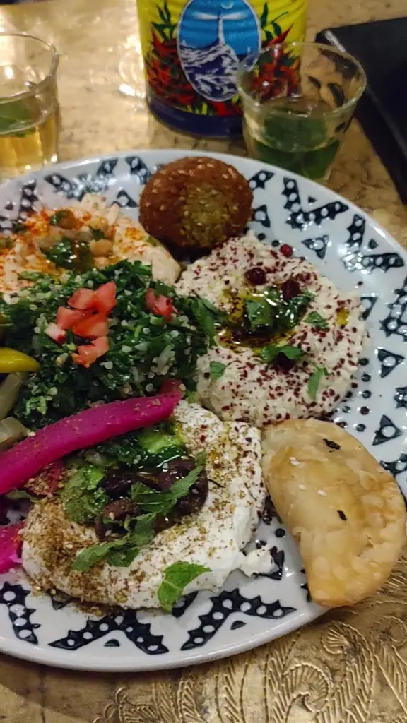 Comptoir Libanais Kingston_Kingston upon Thames_slider_image_2