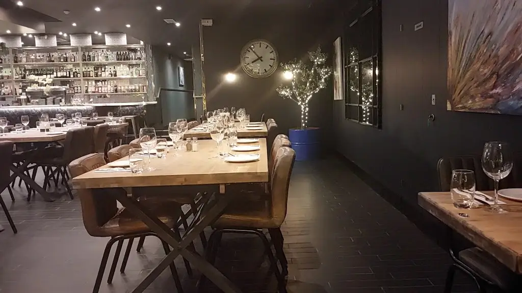 MOJEN_Kingston upon Thames_slider_image_2