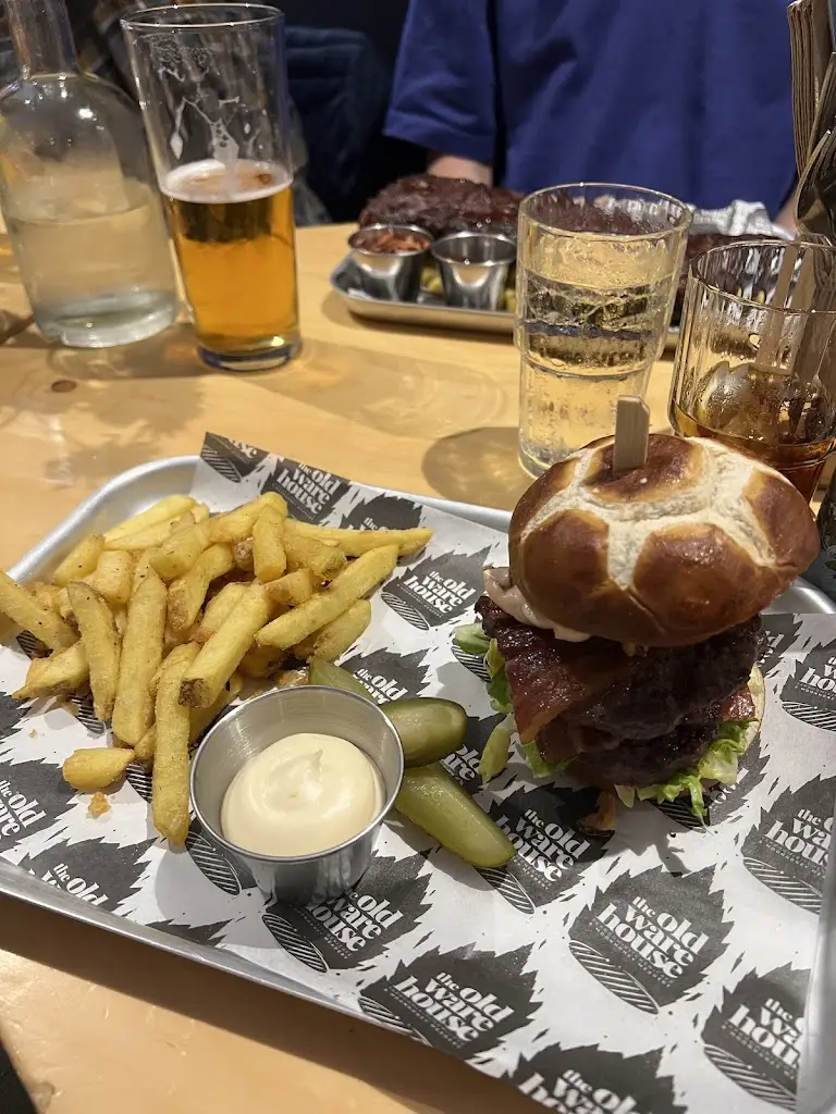 Oliver Humphries_The Old Warehouse_Kingsbridge_review