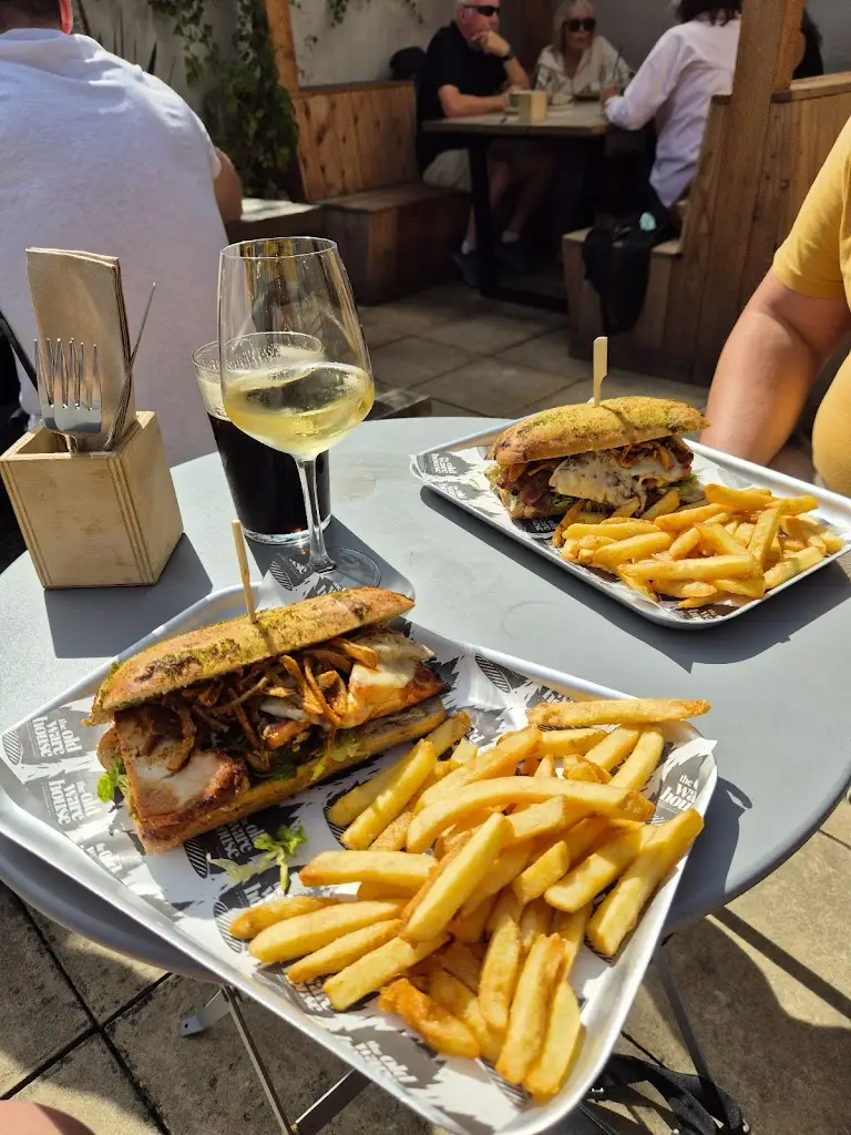 Emma Sharman_The Old Warehouse_Kingsbridge_review