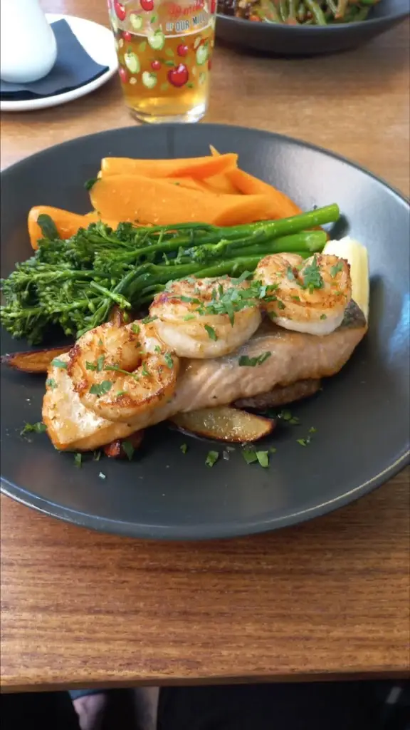 Annie Douglas_Seven Stars_Kingsbridge_review