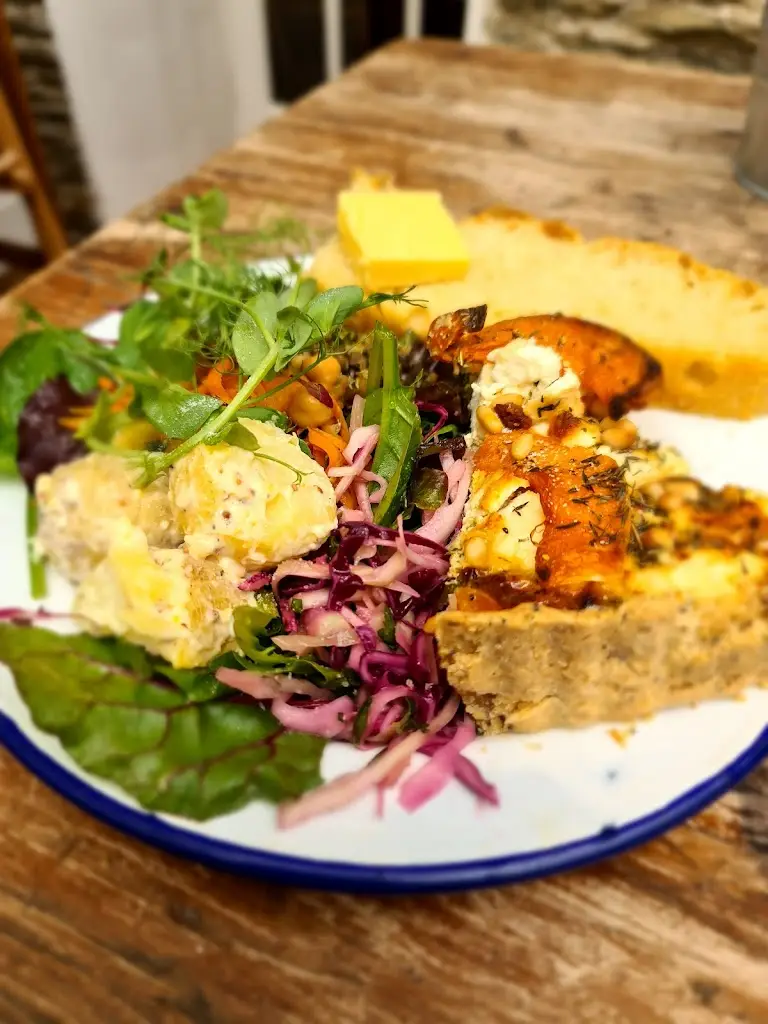 Nannyma Entertains_Harbour House Kitchen_Kingsbridge_review