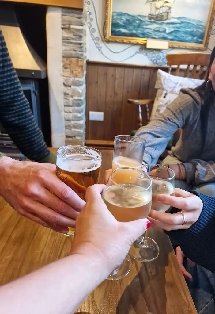 R R_The Globe Inn_Kingsbridge_review