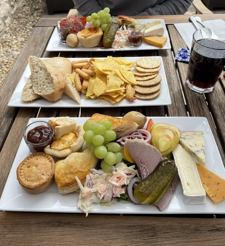 George Richardson_The Hidden Tearoom_Knottingley_review