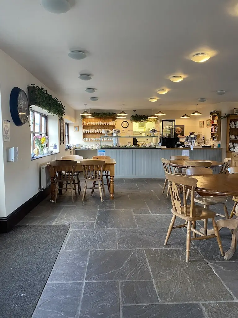 The Hidden Tearoom_Knottingley_slider_image_1