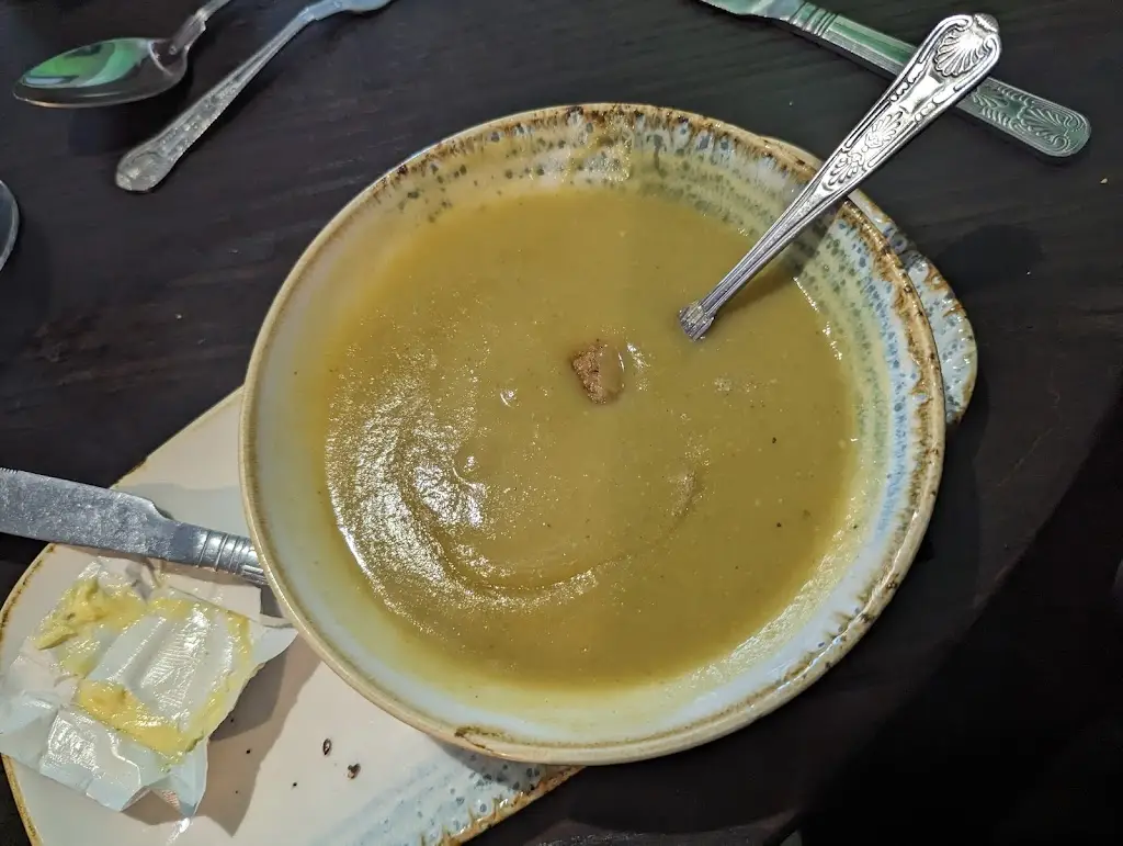 Charlie sharpe_The Comfy Duck_Laceby_review