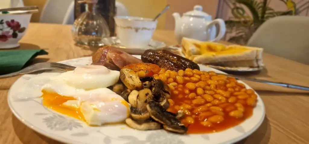 vladimir kubjatko_The Laceby Teapot_Laceby_review