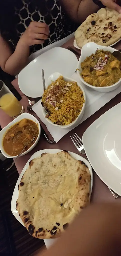 Menu_Raja Tandoori Cuisine_Knebworth_image_6