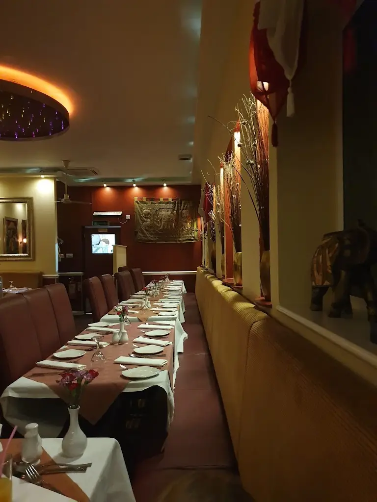 Raja Tandoori Cuisine_Knebworth_slider_image_3