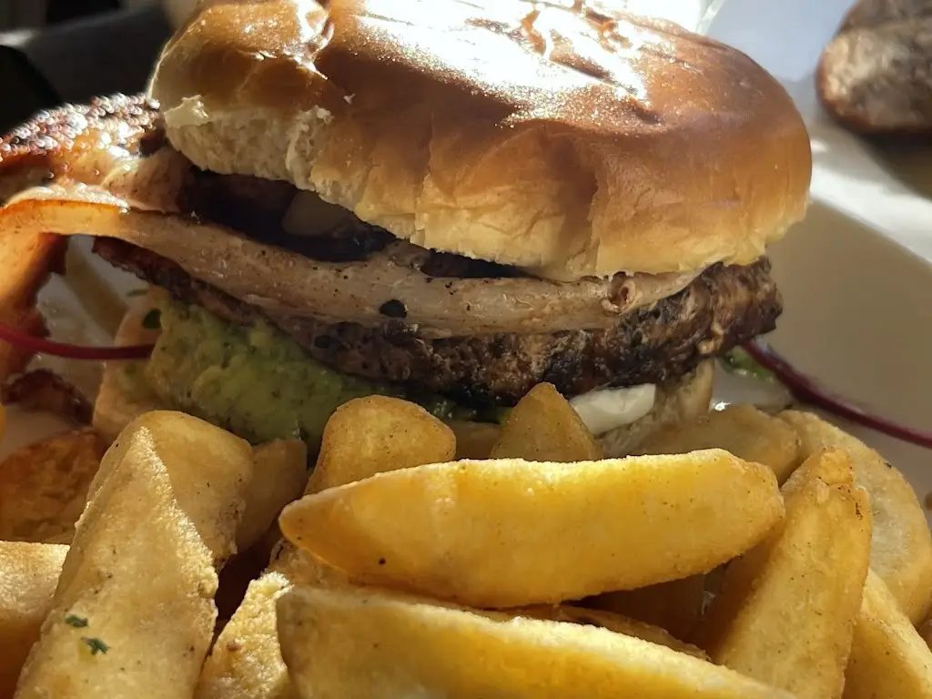 London City Events_The Red Lion_Knebworth_review