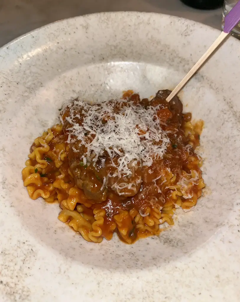 Elizabeth Jasek_Piccolino_Lambeth_review