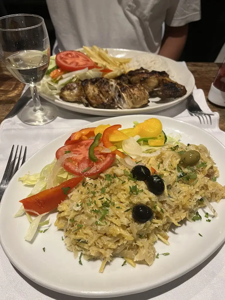 Mae Wong_The Three Lions_Lambeth_review