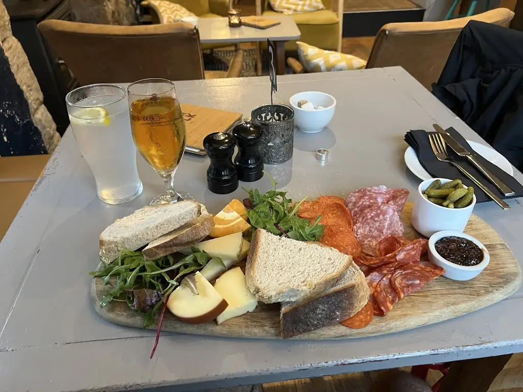 Menu_Six Poor Folk_Knaresborough_immagine_5