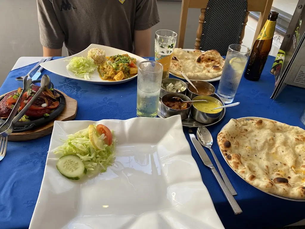 Elisabeth Tomosvary_Spice village_Knaresborough_review