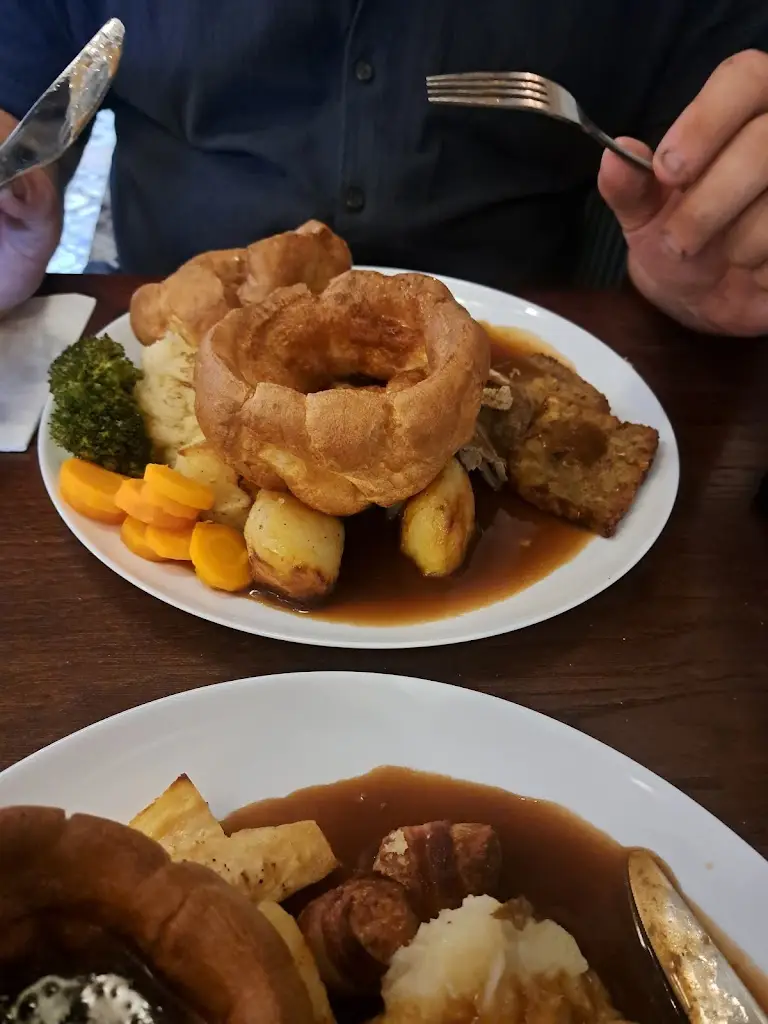 Laura Fox_Duke of Wellington_Kirkby in Ashfield_review